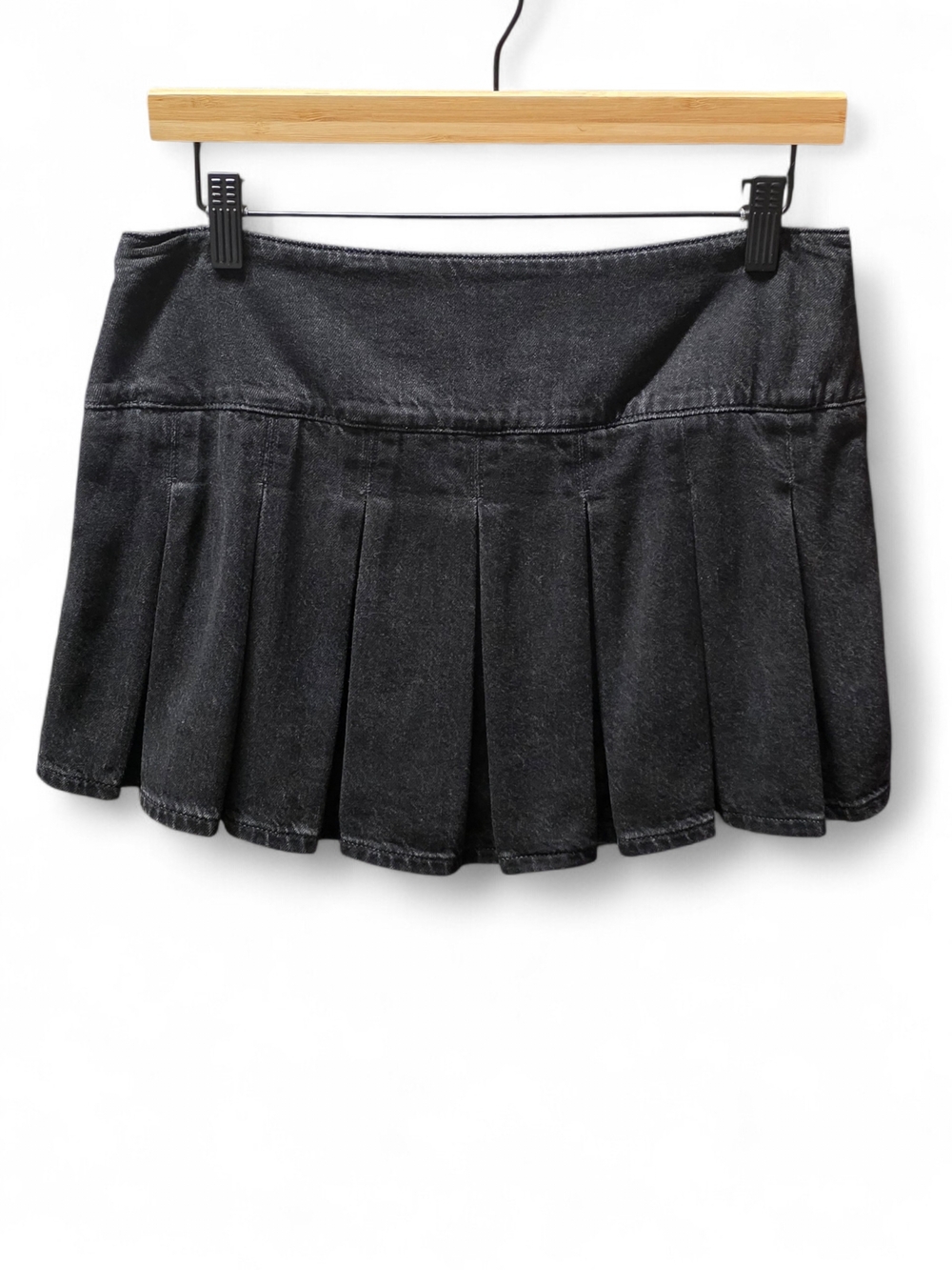 NEW American Eagle Black Denim Pleated Skater Mini Skirt With Shorts Size Small - Picture 5 of 6